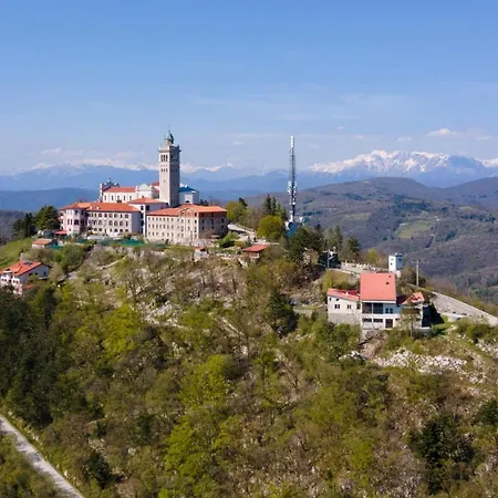 Rajski Okusi Sveta Gora Отель Солкан